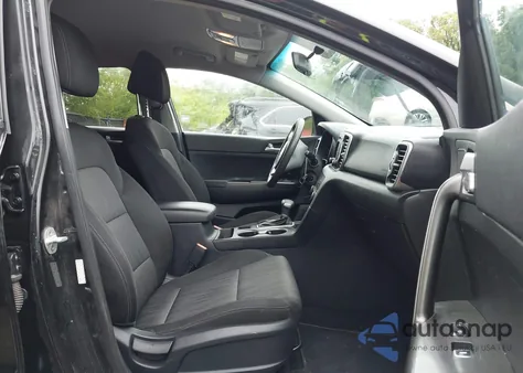 2017 Kia Sportage Lx z USA, uszkodzony, nr VIN KNDPMCAC4H7186822